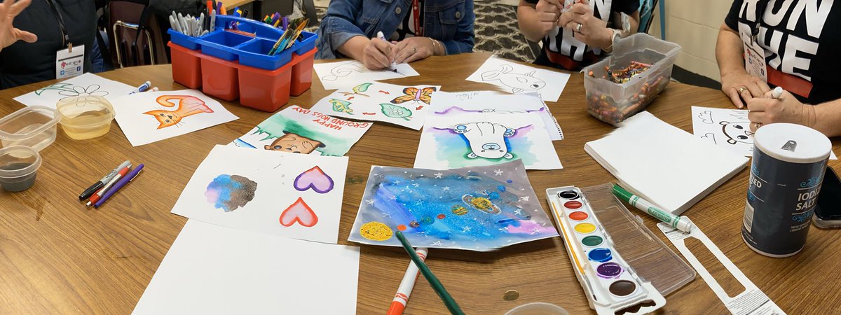 BNearhoofMES's tweet photo. @EdCampBryan I enjoyed presenting “Art Intergration” this morning at #EdCampBryan. Easy breezy painting techniques for any classroom. #MESRocks #MESArtDept https://t.co/EpdazeiB1T