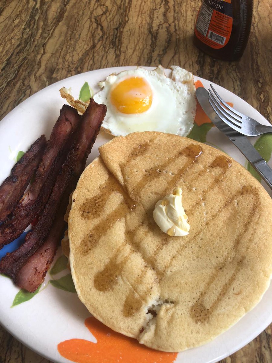 adymonroy23's tweet photo. A falta de iHop, Gus y yo decidimos hacer nuestro desayuno 😍 #LaGenteCrece #LosChef https://t.co/JX66ieZnv3
