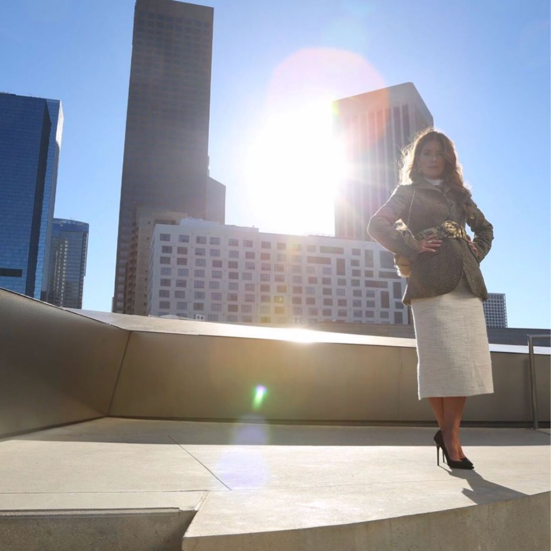 itsovereasy's tweet photo. A Saturday that has you feelin' on top of the world! Enjoy the weekend everyone! #ItsOverEasy #WeekendVibes https://t.co/sLmGrU7xoj