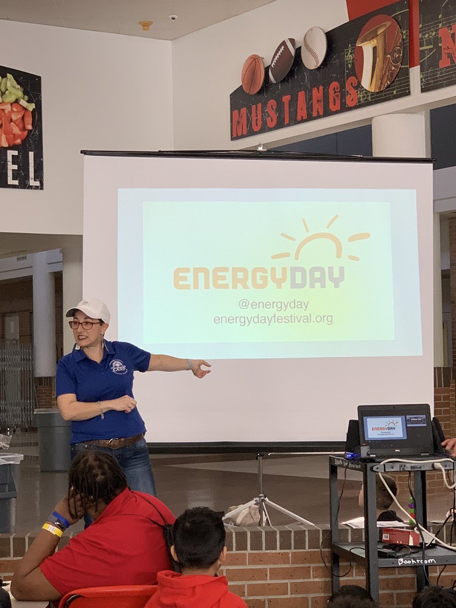 TeachBenitez's tweet photo. Just learned of a great #STEM event for students happening in Houston in October 2020, #EnergyDay!βοΈ The Consumer Energy Education Foundation @CEEF_STEM puts on this event. Thank you for sharing this @AllEarthEcobot. Check it out! π@EnergyDayFest
#Robotics #PSEstrong #BullBOTS https://t.co/1HR8fGUq9i