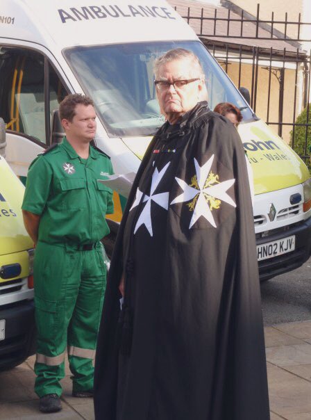 SourceVosj's tweet photo. Our former #LordPrior, the late Anthony Mellows, attending a @PrioryWales investiture ay #Bangor in 2009. He was great leader of the #OrderofStJohn and a great proponent of #OneStJohn!
#ProFide #ProUtilitateHominum #StJohnAmbulance
@StJohnINTL @StJohnCymru @StJohnsGate https://t.co/amNhIFWxsj