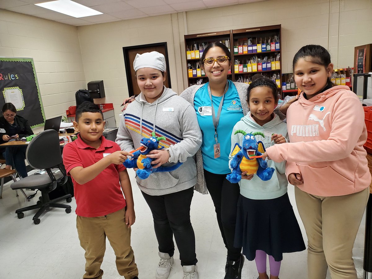 NHFineArtsMag's tweet photo. February is dental health month. Crenshaw invites the dentist to check our smiles
#crenshawcomets https://t.co/WnE2ANAipP