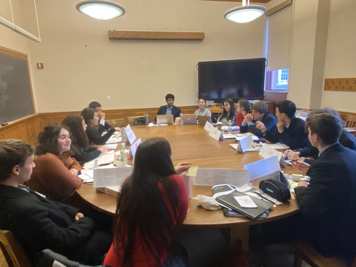 CesareAustin's tweet photo. More from @YaleModelUN today. Lots of great debate and interesting foreign policy proposals. #takinginformedaction @MrBLionPride  @MrJimMessina  @ManeStMirror https://t.co/UWiOzwFapf