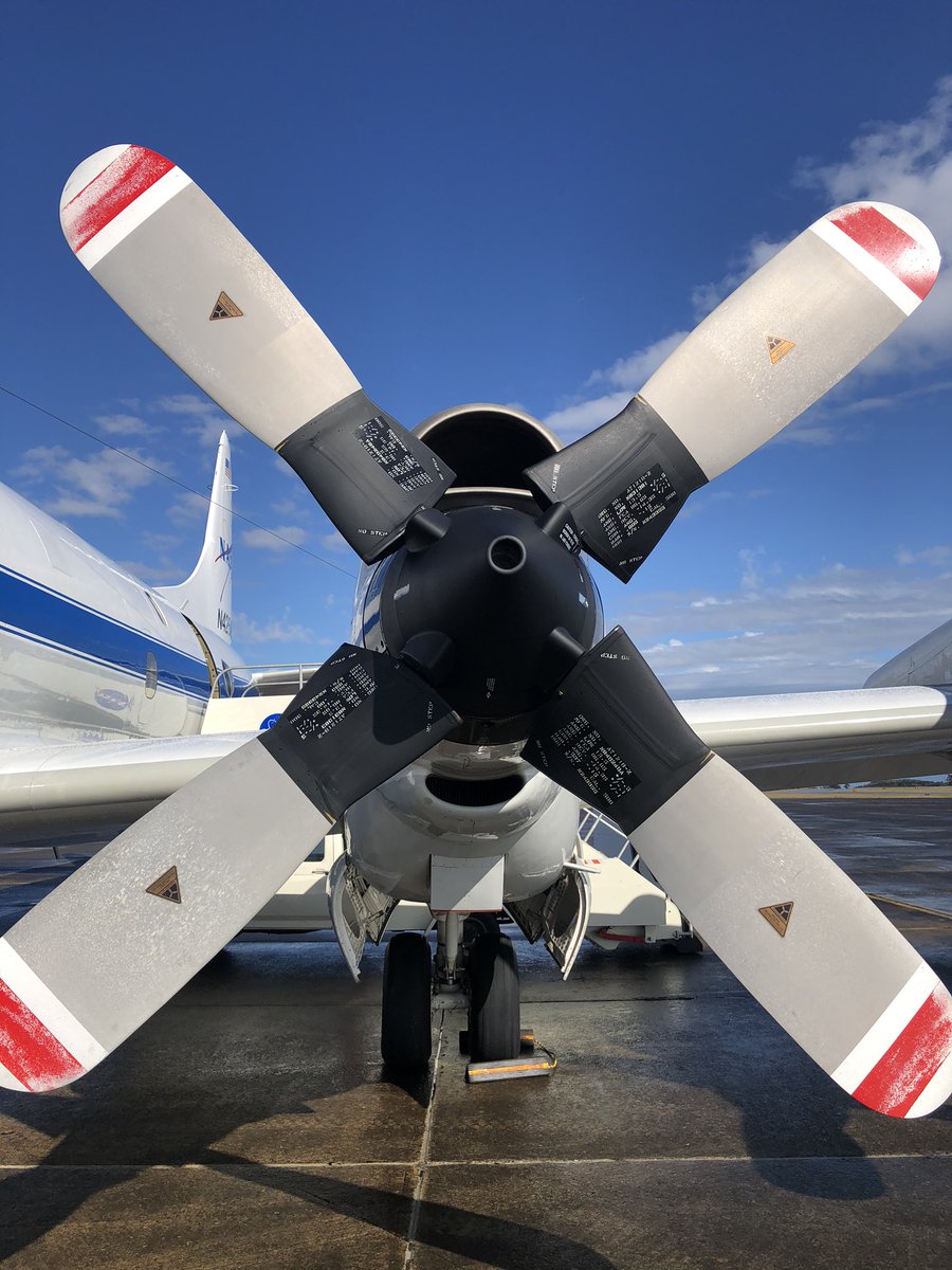 UnusualAttitud1's tweet photo. #spinnersaturday #aviation #aviationdaily #avgeeks #AvGeek #twitteraviation #pilotsoftwitter #flyaopa https://t.co/9gr5qpMfVW