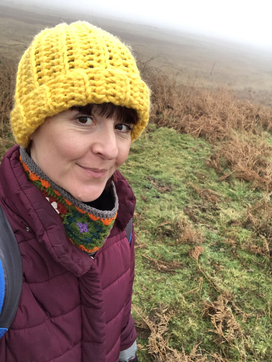 lilcoitykitchen's tweet photo. Love a Beanie, this one was hand knitted by a gym buddy, also got my @_jobradshaw headband on as a neck warmer (follow Jo and sponsor her!). This pic kinda sums me up, muddy, patched up with gaffer tape, but in my element outdoors in the fog and drizzle 😄 🏴 #notgirly #mud https://t.co/yABxF9Hsdd
