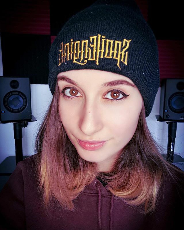 [NEW MERCH]

Straight in: brand new gold-stitch beanies! 🦹‍♂️
Just perfect for those freezing cold winter days. 🌬

Want one? Right here: shop.spoilengine.com

Thx and have a nice weekend! 💥

#spoilengine #beanie #new #merch #winter #black #gold #stit… ift.tt/2Rqjq2X