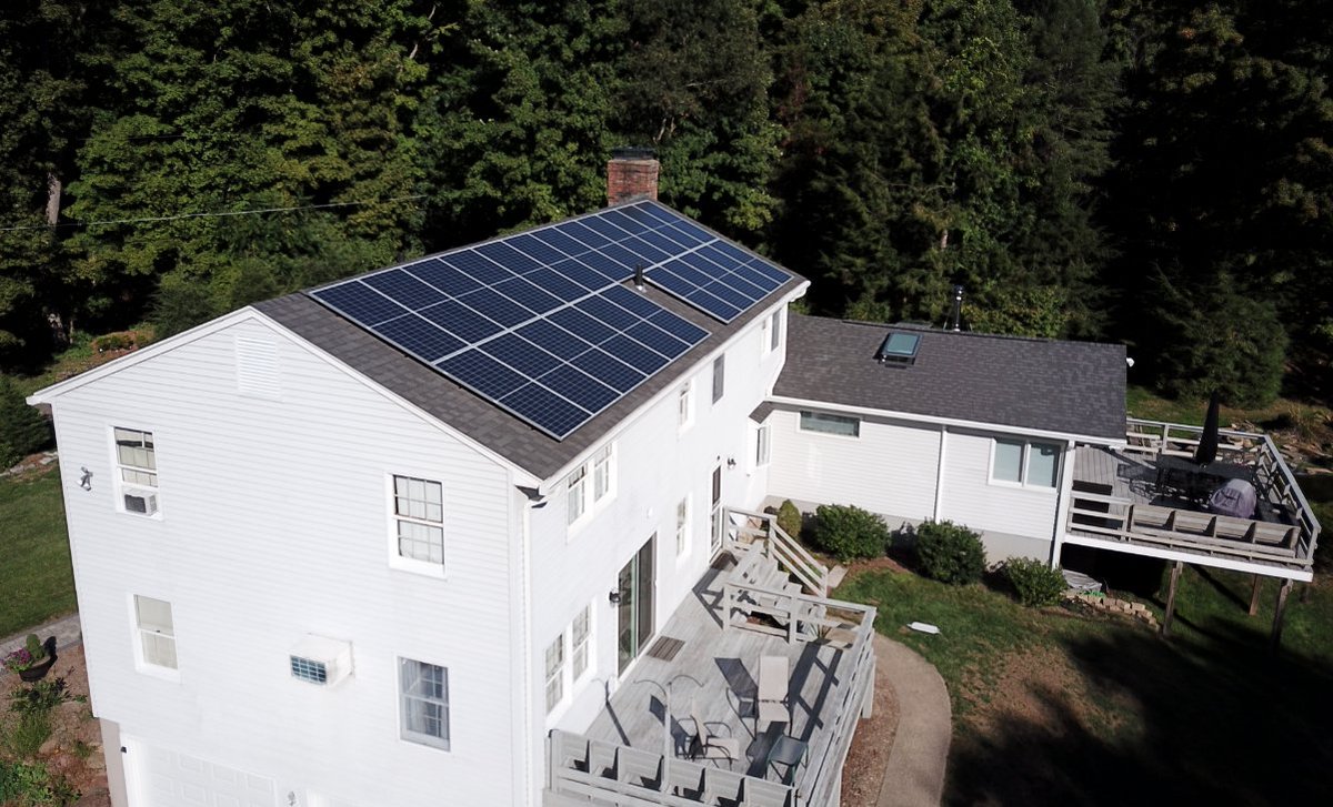 CTECsolar's tweet photo. Bottom line is solar will save you money!
Look at one of our installs
you can see more in our gallery
https://t.co/wcYWQZ88NM
-
-
#CTECSolar #Weinstallsolar #Cleanenergy #buildingthefuture #WeEPC #2020 #savemoney #poweredbythesun #local https://t.co/3rNH0lpDxz