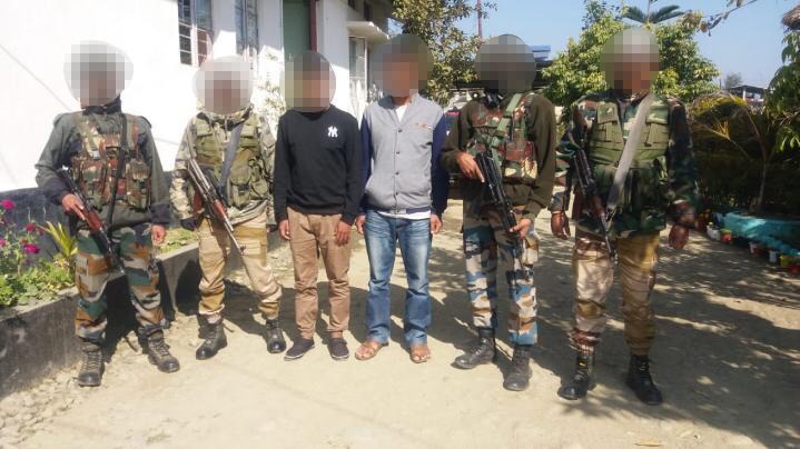 official_dgar's tweet photo. #OperationsNorthEast

#AssamRifles under aegis of HQ IGAR (South) alongwith  Manipur Police apprehended a Self Styled Lieutenant and a Self Styled Sergeant  of proscribed group PREPAK (PRO) from Imphal East District on 23rd Jan 2020.
 
@adgpi @HMOIndia @SpokespersonMoD https://t.co/oo615NdDsX