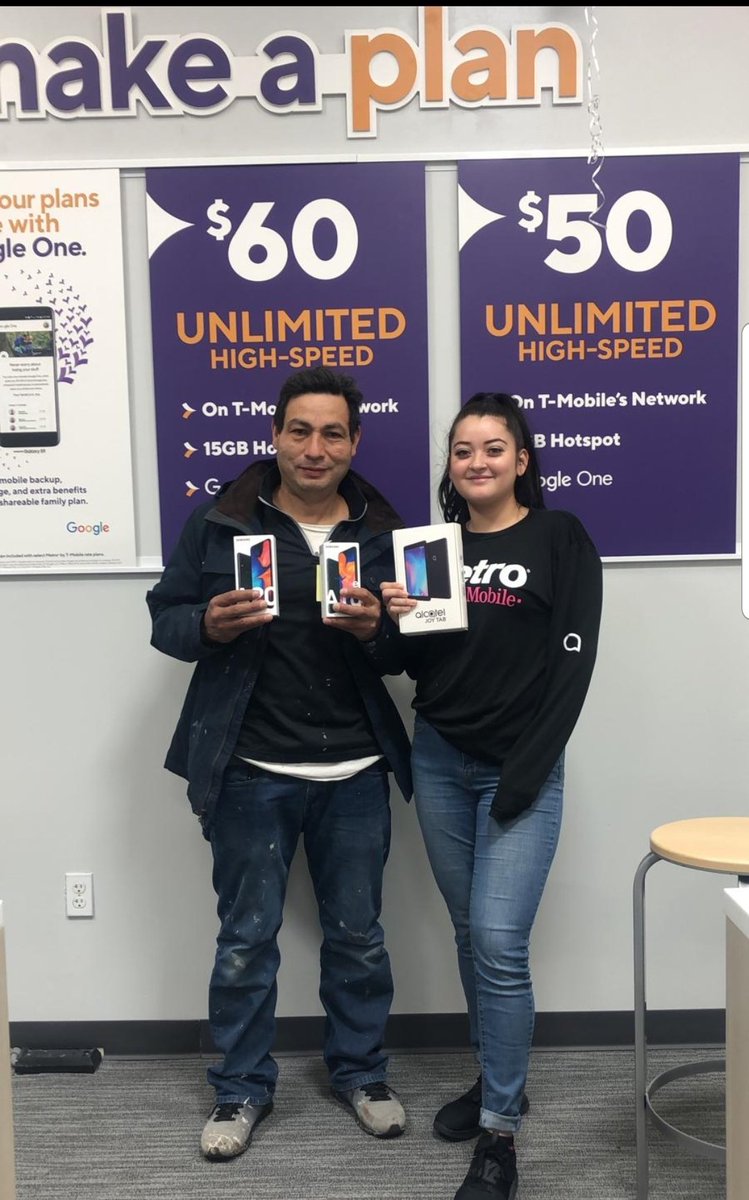 JZeledon3's tweet photo. Come see our Amazing @MetroByTMobile Team at 3018 14th St NW in DC...#BAWA 1st Magnet Store is taking care of our customers needs. #tabletonus
@BarryTMetro @ToddCEmetro @GuyGreenJr https://t.co/jhL0jCMPBi