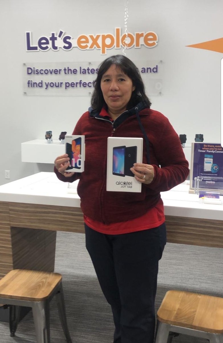 JZeledon3's tweet photo. Come see our Amazing @MetroByTMobile Team at 3018 14th St NW in DC...#BAWA 1st Magnet Store is taking care of our customers needs. #tabletonus
@BarryTMetro @ToddCEmetro @GuyGreenJr https://t.co/jhL0jCMPBi