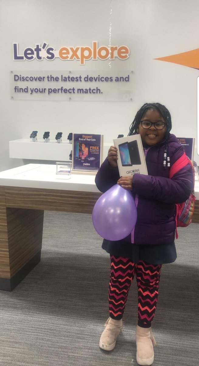 JZeledon3's tweet photo. Come see our Amazing @MetroByTMobile Team at 3018 14th St NW in DC...#BAWA 1st Magnet Store is taking care of our customers needs. #tabletonus
@BarryTMetro @ToddCEmetro @GuyGreenJr https://t.co/jhL0jCMPBi