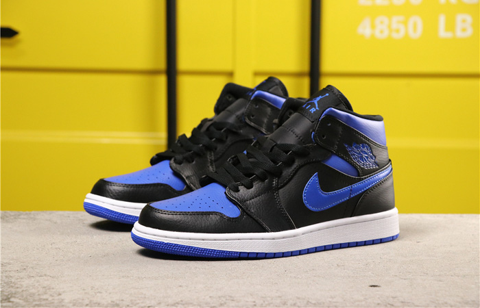 black and blue jordan 1 outfit