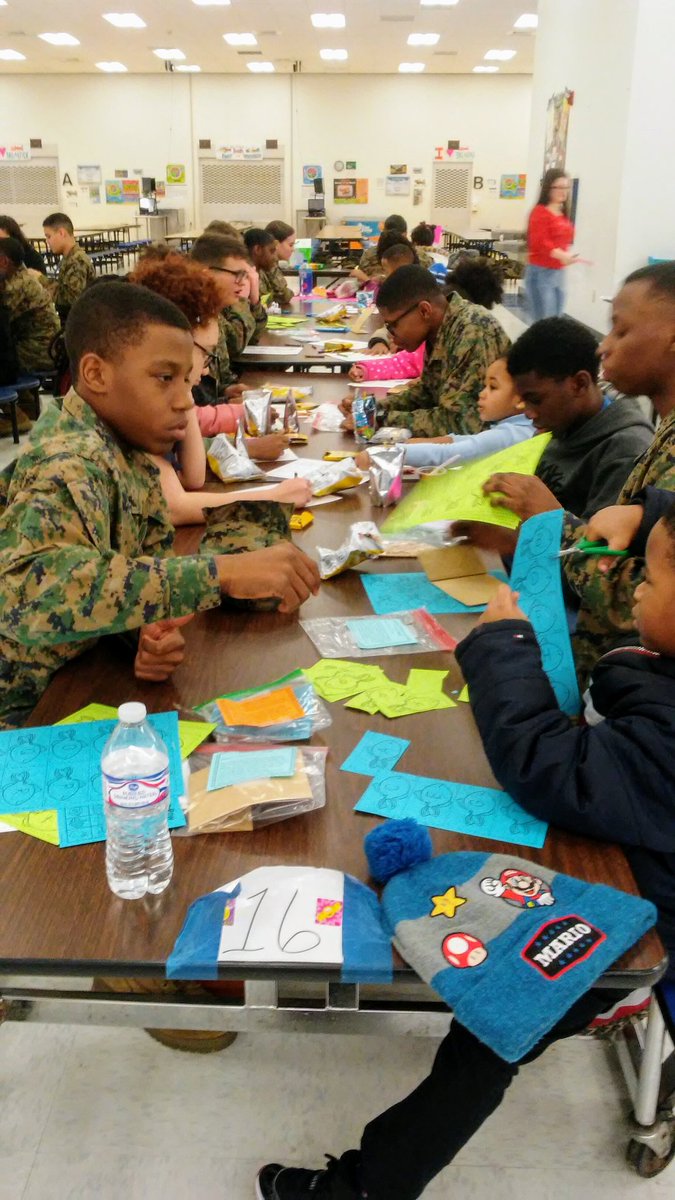 Thank you parents for attending the Reading Is My Jam workshop and Velvet Smith, PPS PALS Coordinator, for presenting. Shout our to Churchland HS Honor Society and JrROTC members for volunteering with our kids! <a href="/PPS_CPI/">Churchland Primary & Intermediate School</a> <a href="/GoCHSTruckers/">Churchland High School</a> <a href="/PortsVASchools/">Portsmouth Schools</a>