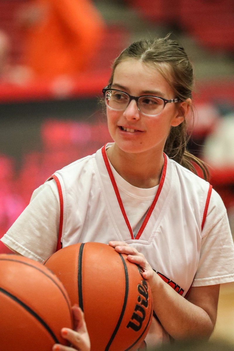 PapaBear238's tweet photo. Special Olympics Basketball @BHS220Athletics @barrington220 @BarringtonHS220 @220Arts @SpecialOlympics @238_studios @Barrington220EF @GiGis_Playhouse https://t.co/y4Ei5toV3B