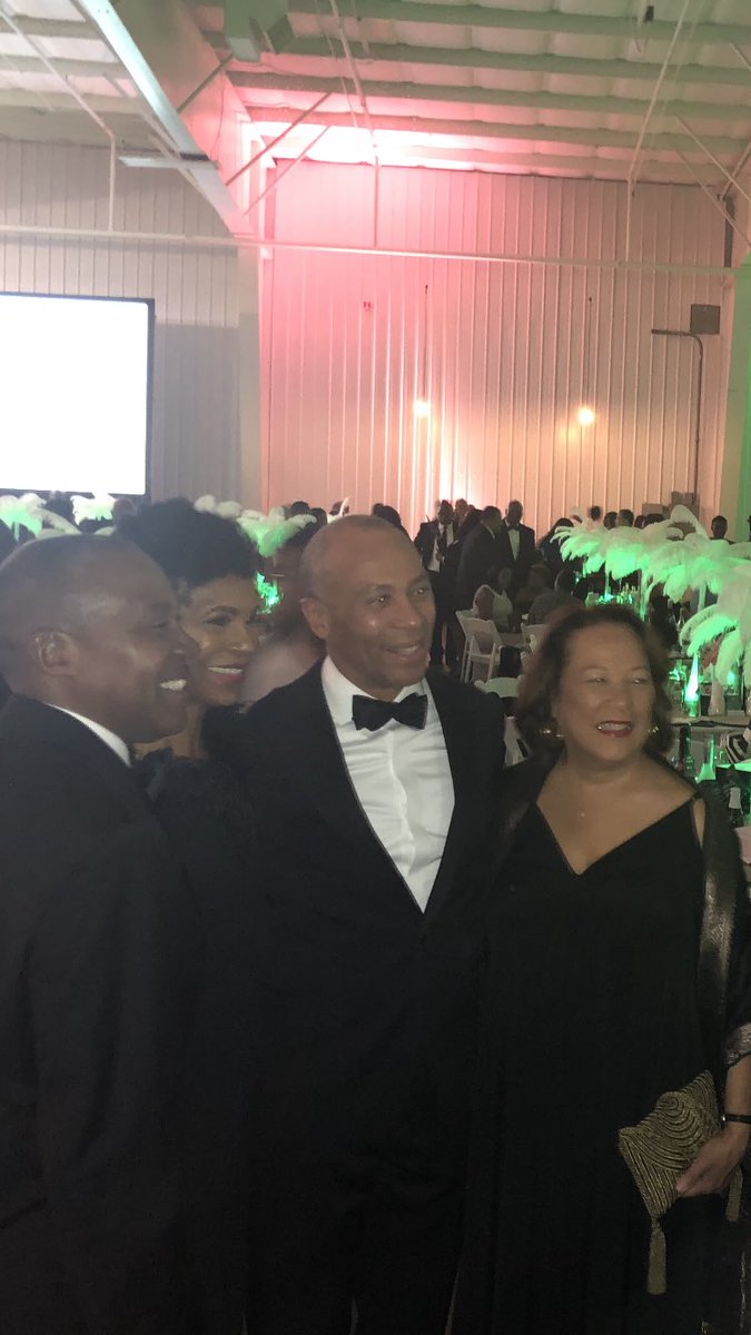 deval_for's tweet image. Follow us for all the reasons to vote @DevalPatrick for the Democratic nominee to take on Trump. Vote for what you believe and who you believe - not what the polls &amp;amp; predictions tell. #DevalforAll #Election2020 #