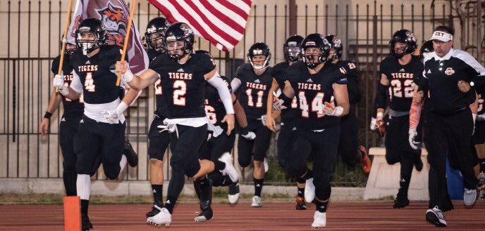 MrJeddyBear's tweet photo. Never in my life would I have thought I’d have the privilege to make one of these corny posts. All jokes aside, I am more than blessed and grateful to receive an offer from Occidental College! 🐅📙🏈 #IoTriumphe https://t.co/56epRx275N