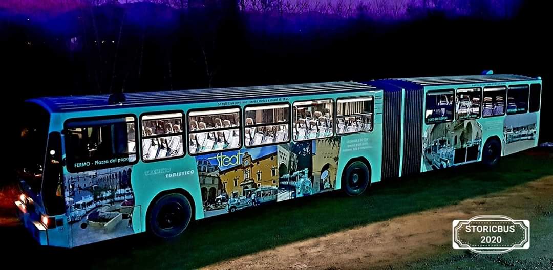 MuseoStoricbus's tweet photo. Un po' di manutenzione anche al 18 metri di Sede Lunezia 😊 #storicbus #lastoriaviaggiainbus #inbus #lunezia @CSFiat https://t.co/05tCSoUEof