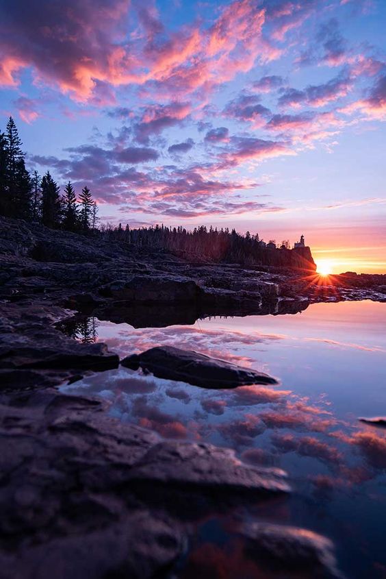 KatanaHugo's tweet photo. Good evening dear friends !
#photography #photo #photographer #evening #sunset https://t.co/cwf8Bq0D8w