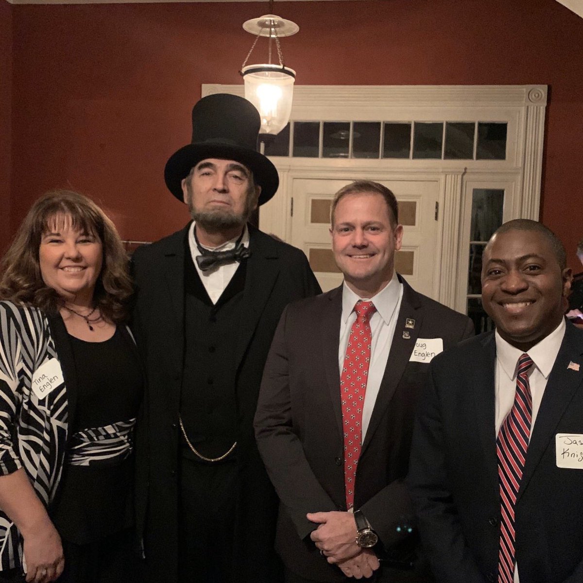 DougEnglen's tweet image. Tina and I are proud to be a part of the Founders Club within the 917 Society. 

Over 90,000 pocket constitutions were handed out in 2019 alone. The constitution is the bedrock of our constitutional republic.

Grateful to see so many friends last night supporting this cause.
