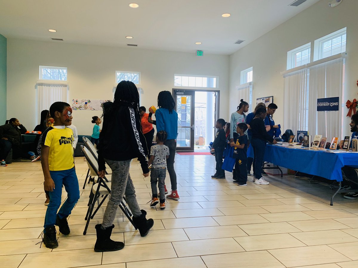 DC_Housing's tweet photo. Having fun and engaging youth at #Highland Community Center. Games, books, face painting, food, and more! Here until 3 p.m. today!
Thanks to @EverybodyWinsDC, @dcpl , and #CarboneEntertainment. #WeareDCHA #DCHABuilds https://t.co/RKbLEWgBKq