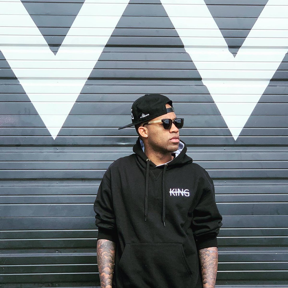 NatSoCold's tweet photo. N***** competing but they ain’t 🏃🏾‍♂️they just run they 👄.. #MoBvol1 2.28.20 https://t.co/oU6DYcnbfc