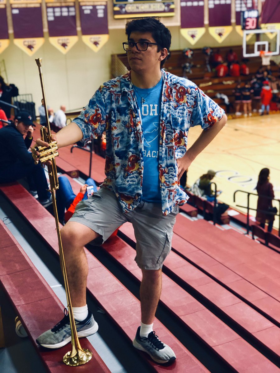 ConcordiaHawaii's tweet photo. Brohana on deck 👏🏻🐋🌺 https://t.co/j18cCKcuVm