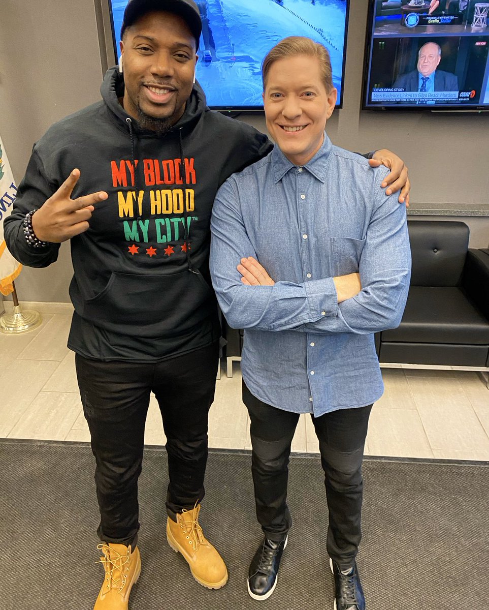 mbmhmc's tweet photo. Knowledge is #Power. We need to stop all the senseless killing out here! Blood is running in the streets from Roseland to Rogers Park. Life is for living! We gotta learn to separate reality from entertainment. People crying and going to funerals every other month. #itsnotregular https://t.co/1O90BZ0G3N