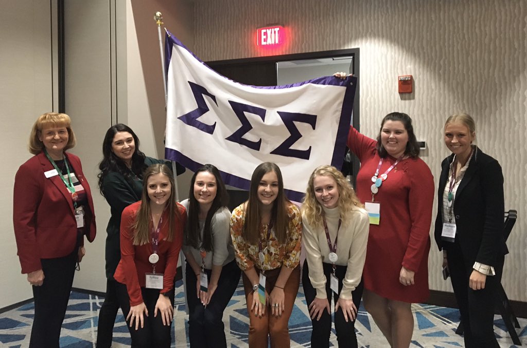 SigmaHawk's tweet photo. Tri Sigma Sisters at the NPC Panhellenic Academy!  #academy20 https://t.co/6Az5Z17cAc