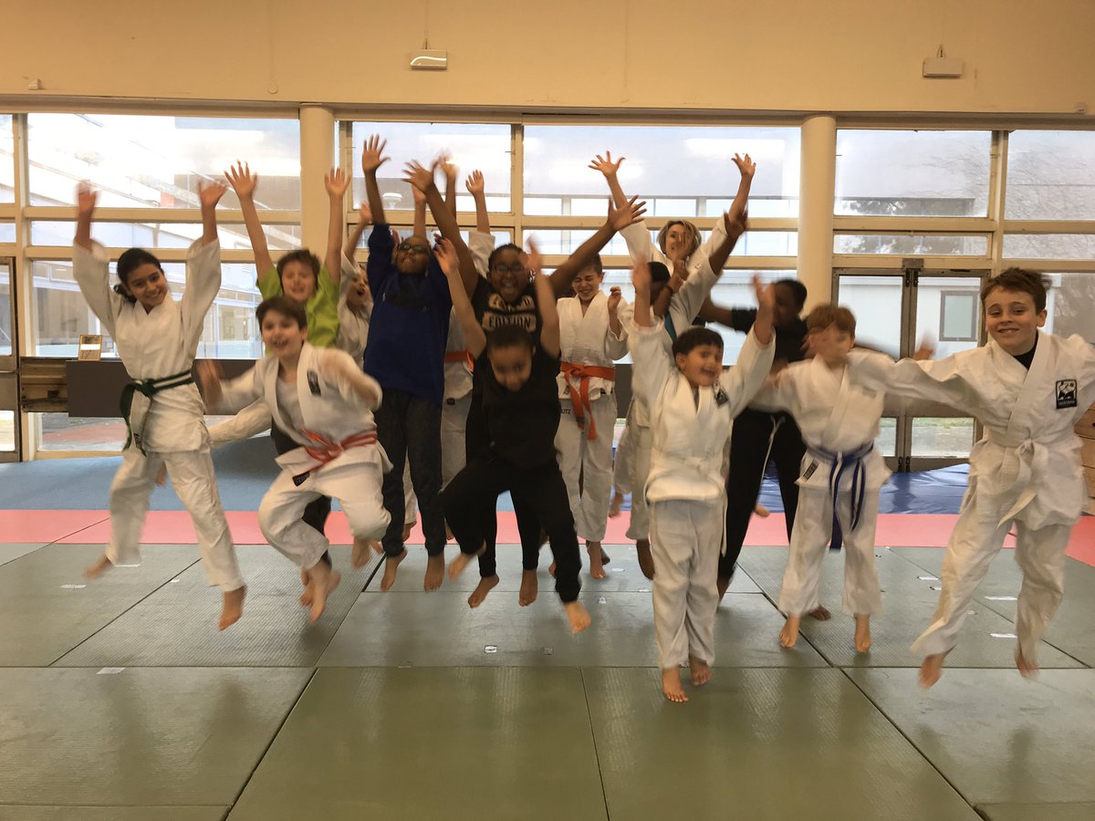 Superb class this morning everyone. 🙌🏻🙌🏻🙌🏻 Lots of happy energetic aikidoka <a href="/tanseikan/">Tanseikan Aikido Club</a>