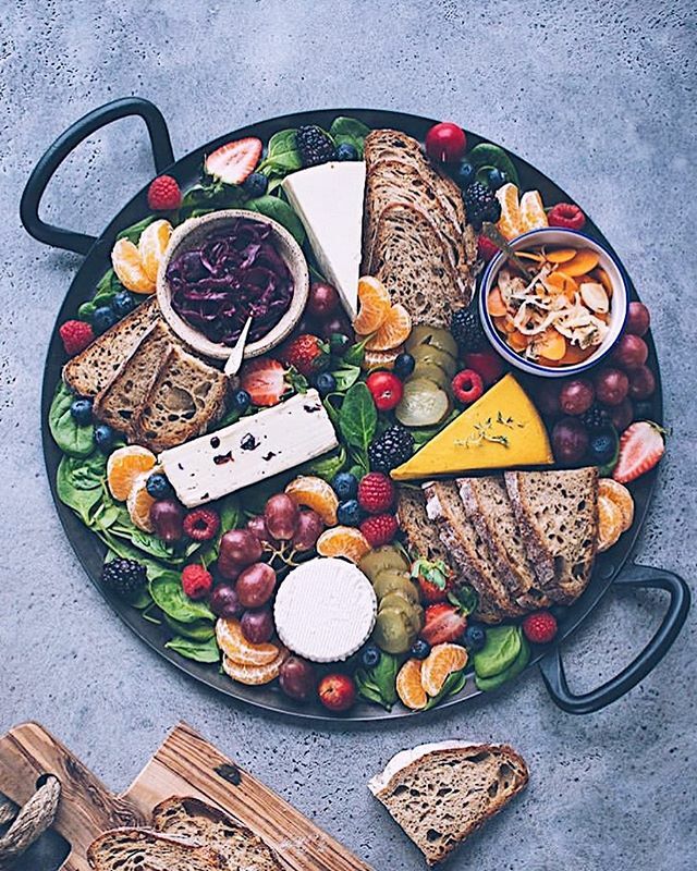 Prepping for a supper this evening and goodness knows my cheeseboard won’t be looking as glorious as this one by <a href="/thezestylime/">rebecca</a> 😍✨🧀⁣
⁣
I will be prepping some cheese based canapés though so have a peek at our stories for some pics (/recipes if the… ift.tt/2RR0s4y
