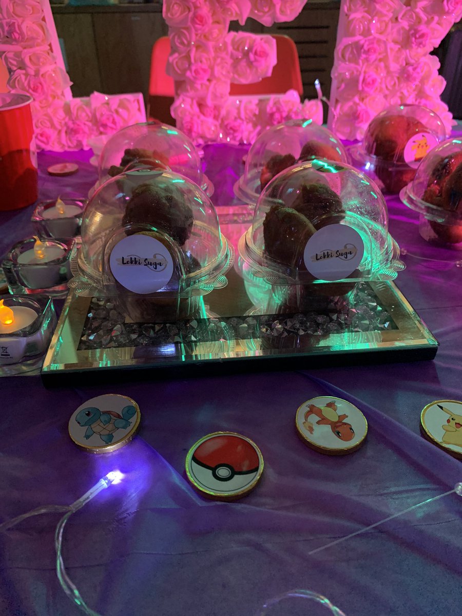 nnesaga's tweet photo. Big thank you to @LekkiSuga for the Pokemon puff puff 😍 https://t.co/sLRztj23ja