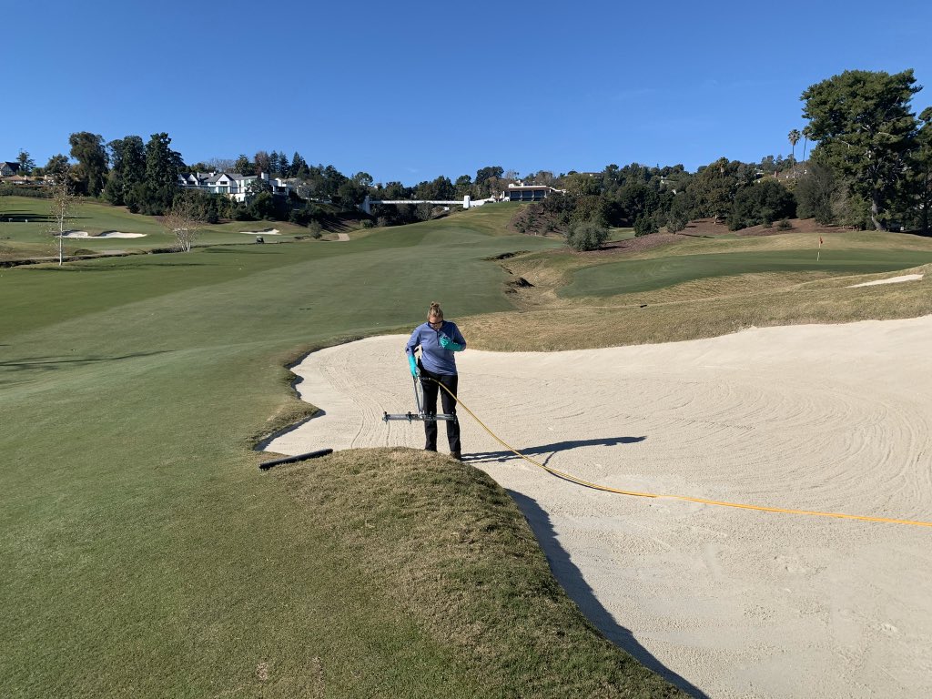 JustinDePippo's tweet photo. Testing out the new bunker hawk. Put a little fert in for now but thinking this could speed up our summer primo apps. @PrecisionUSA https://t.co/Gy5ViQSQTE