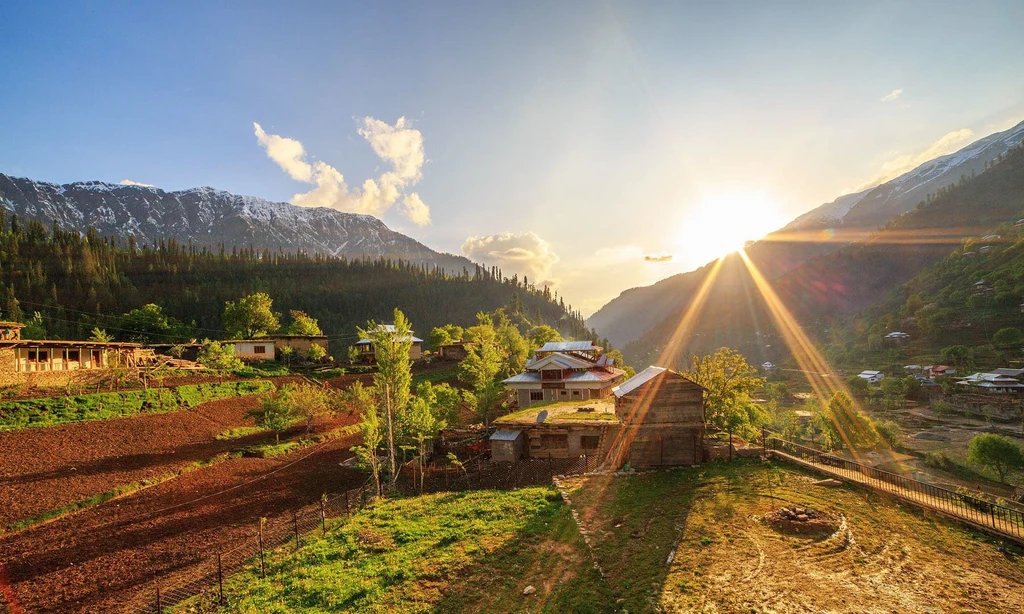 Ahsan2_'s tweet photo. #PakEquippedWithResources
travellers will encounter bright smiles from the locals and against a backdrop of the beautiful green valley, it is easy to believe you have walked straight into heaven.4/4 https://t.co/dXidyr6V8S