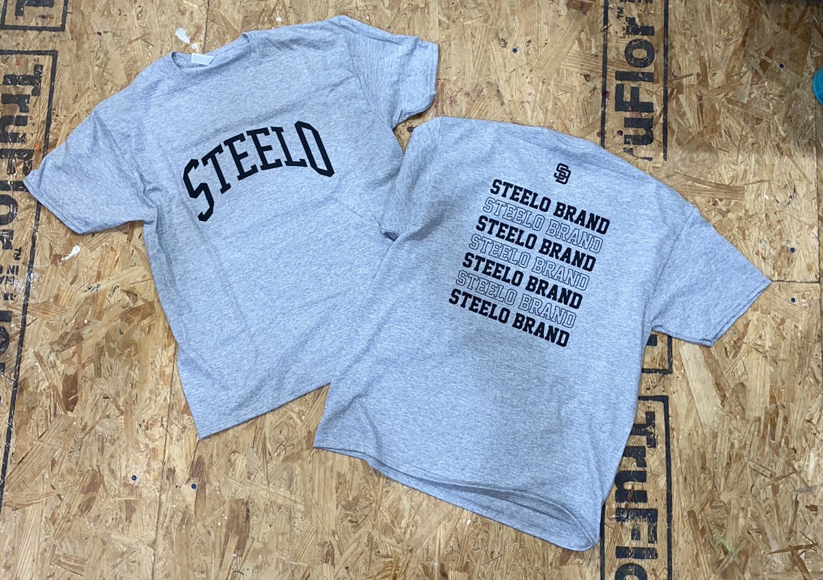 Earls23's tweet photo. If anyone wants a chance to win this free T-shirt favorite and RT this post! 

Winner announced at 8pm https://t.co/ay64LjBNKv