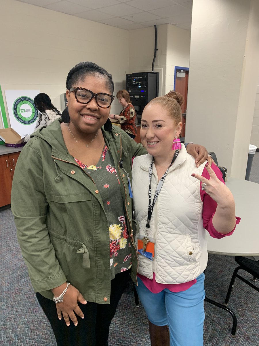 Collins_CSHS_'s tweet photo. #ALCEast representing this morning for #NAI and #TLI training with @CyFairProfLearn and @severson_j! I love learning! https://t.co/eg6fhKkVJm