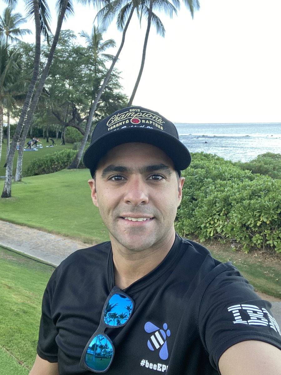 FarhangFarid's tweet photo. Breaking into my #BeeEpic Jersey. Thanks @juliefoxcroft for getting the best team in Canada all dressed up #IBM #GBSCanada https://t.co/5QcNmpQdbd