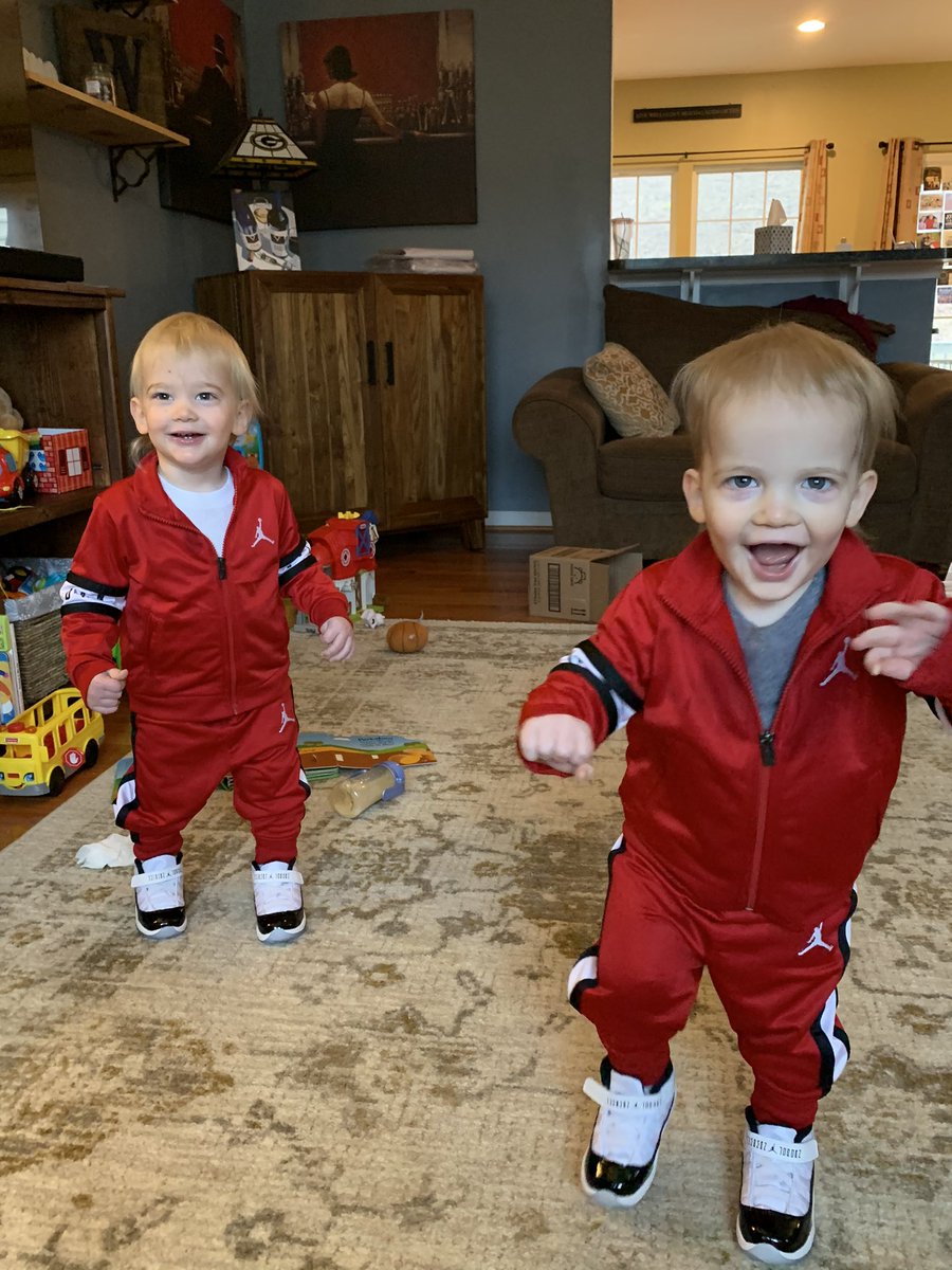 ShineTime50's tweet photo. I present to you two tiny jumpmen ✔️🏀 outfits courtesy of their great grandmother https://t.co/ZAh4a2Vzd6