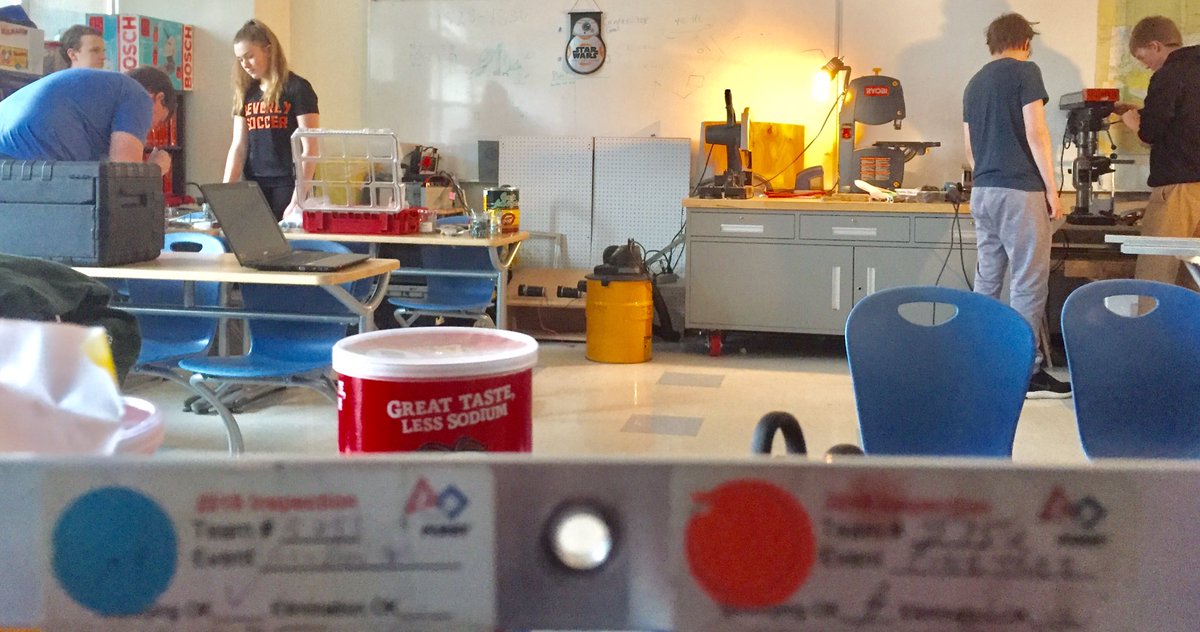 frc5752's tweet photo. Saturday Sessions! #FRC5752 https://t.co/QTPWHlwUg8