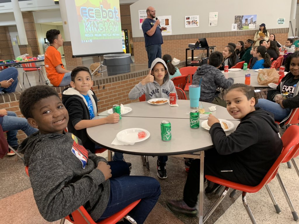 TeachBenitez's tweet image. It’s a learning lunch day with #RoboJoe here at @AllEarthEcobot! It’s the quietest school cafeteria I’ve ever experienced! 🤫🍕🥤🤖
@AllEarthEcobot #Robotics #ElemSTEM #PSEstrong #BullBOTS