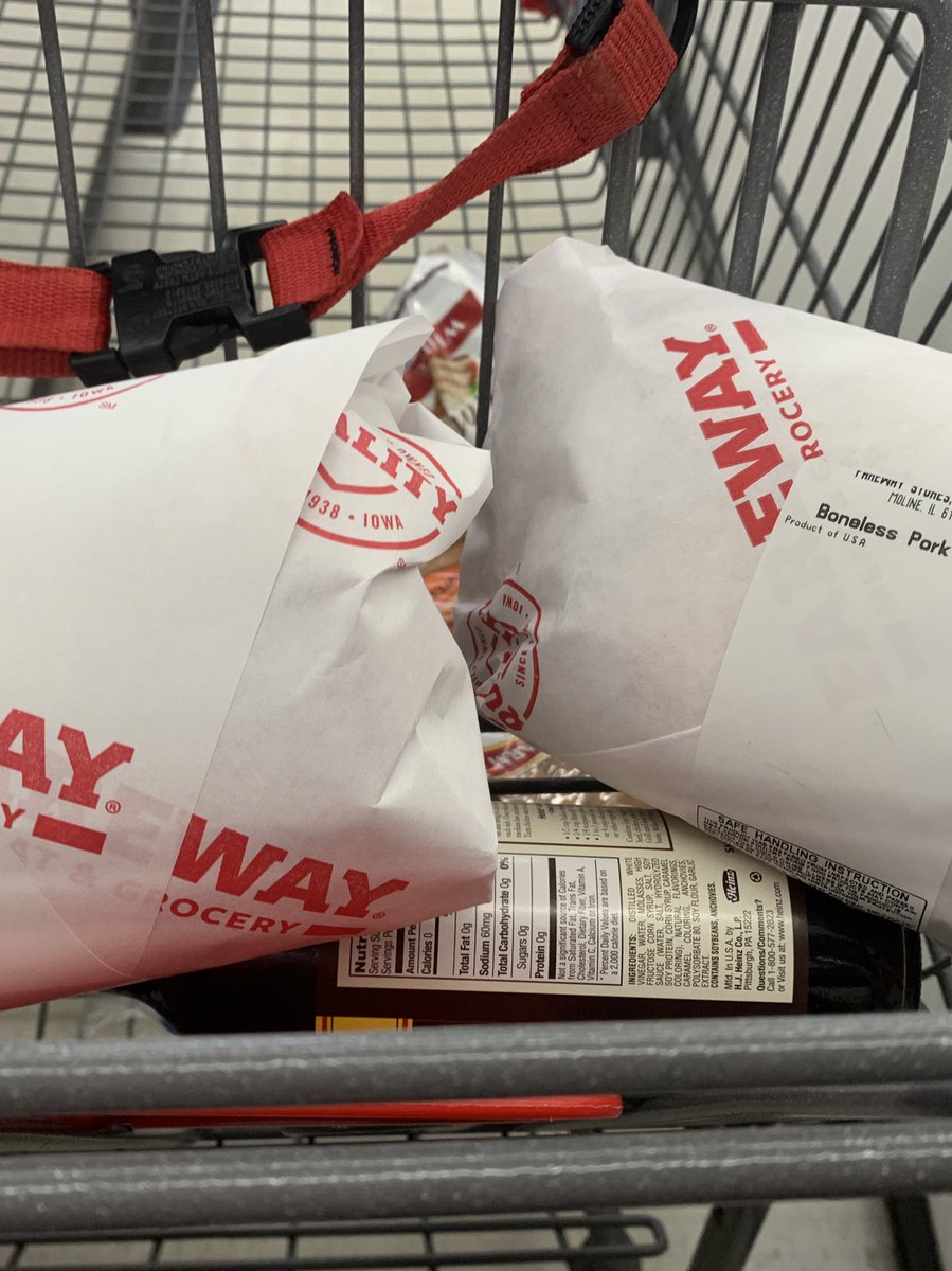 DBloomberg's tweet photo. Feels good to see the line at the @Fareway_Stores meat counter. Nothing beats a #Pork #Beef #RealProtein roast for #Crockpot https://t.co/kUc1eN3jGJ