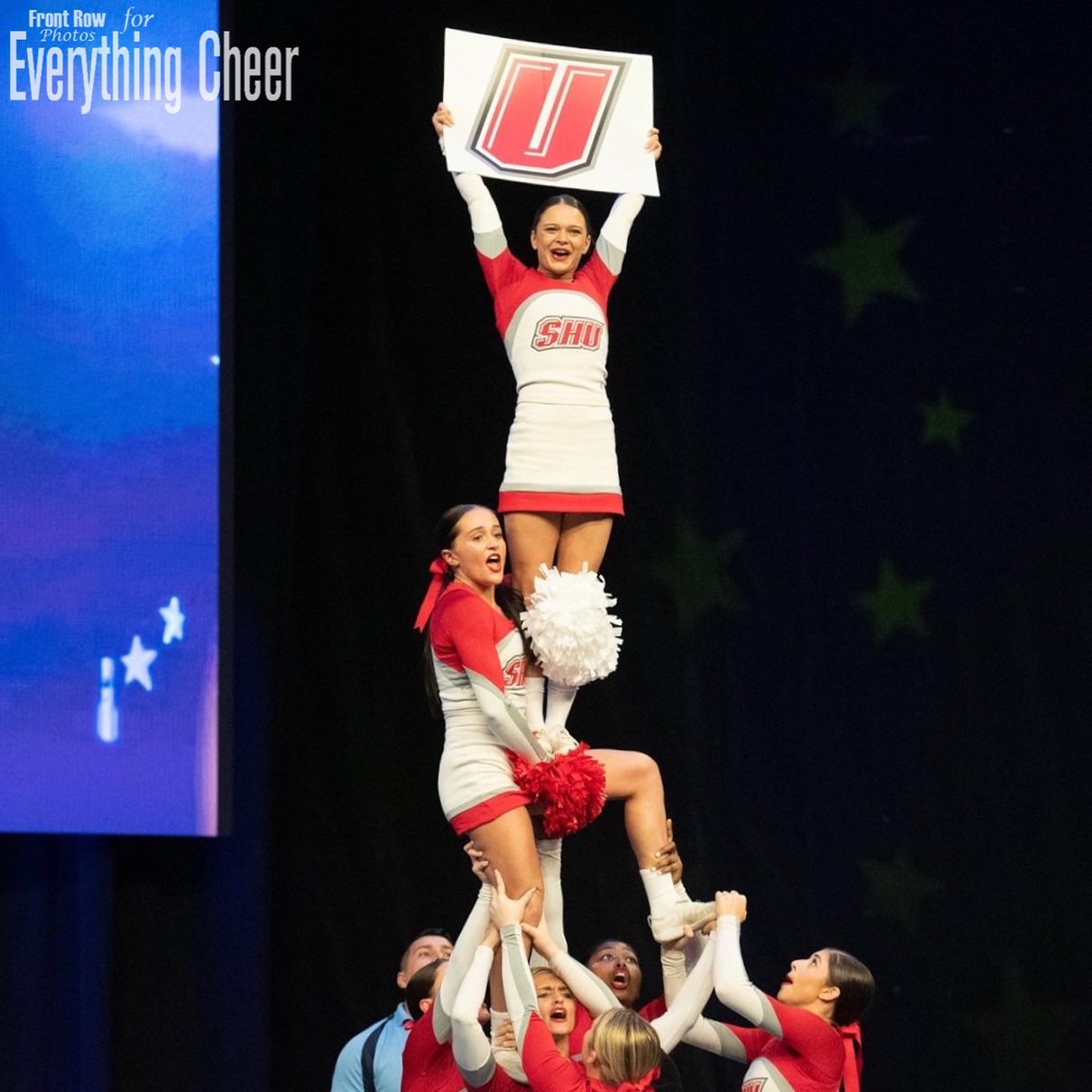 ECMagazine's tweet photo. The 2020 DI All Girl National Champions - Sacred Heart University! 🥇 https://t.co/HsB0ZvYEw8