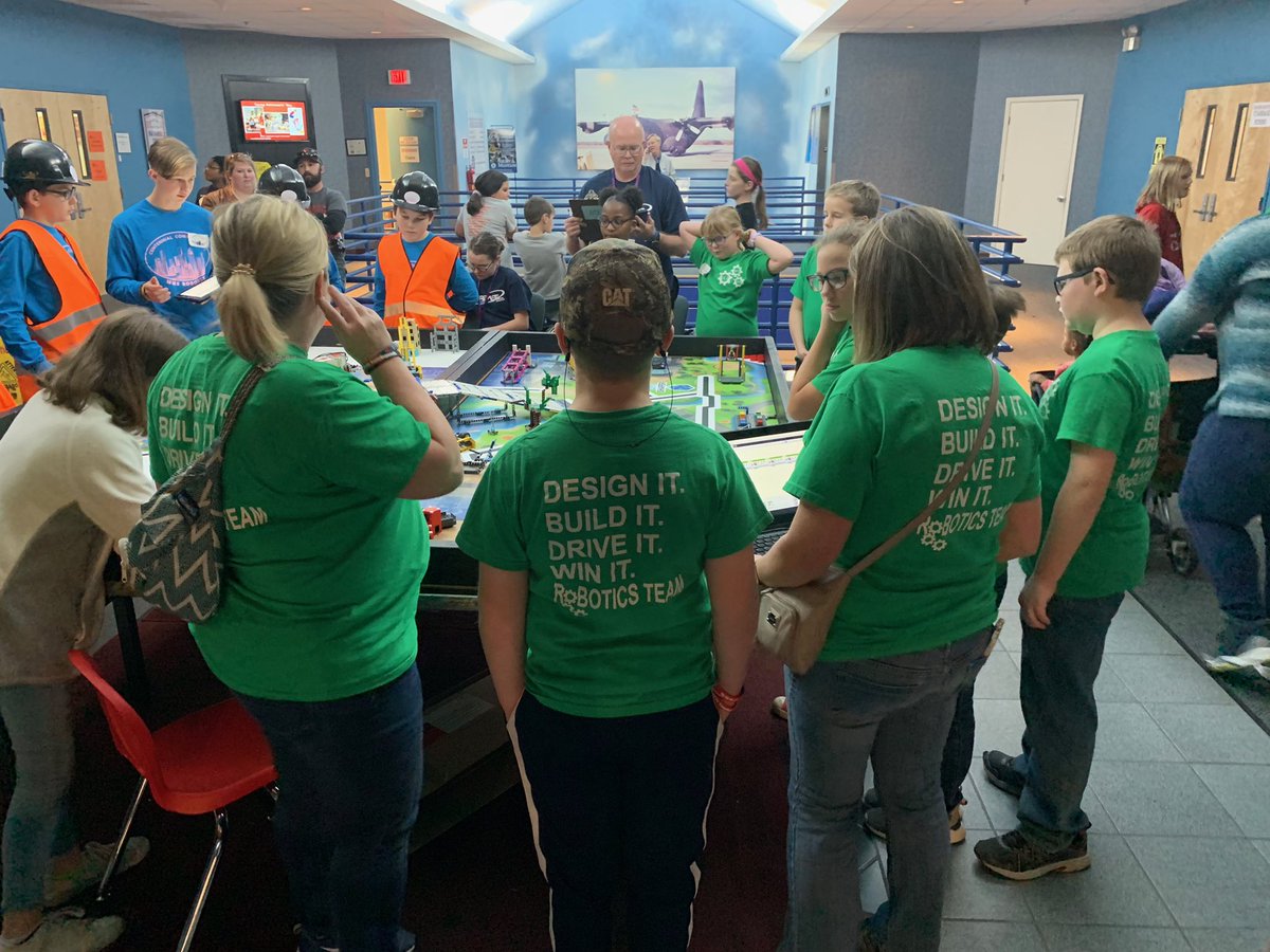 ButtsCoSchools's tweet photo. Happening Now: The Robotics team from Daughtry Elementary is competing at @gafirstlego Super Regionals in Warner Robins! Good luck Colts!! #bcss #THISisJackson #STEM https://t.co/v63Z2Ju4C6