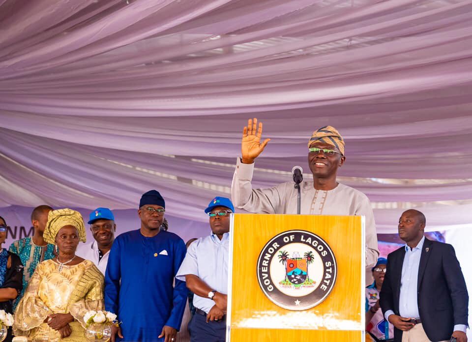 Opetuyii's tweet image. Over 3000 teachers from various schools and education districts across the State converged at De Blue Roof of @lagostelevision where the Governor formally launched #EkoExcel, a teachers’ professional development and training programme. 
January 25th, 2020
#ForAGreaterLagos