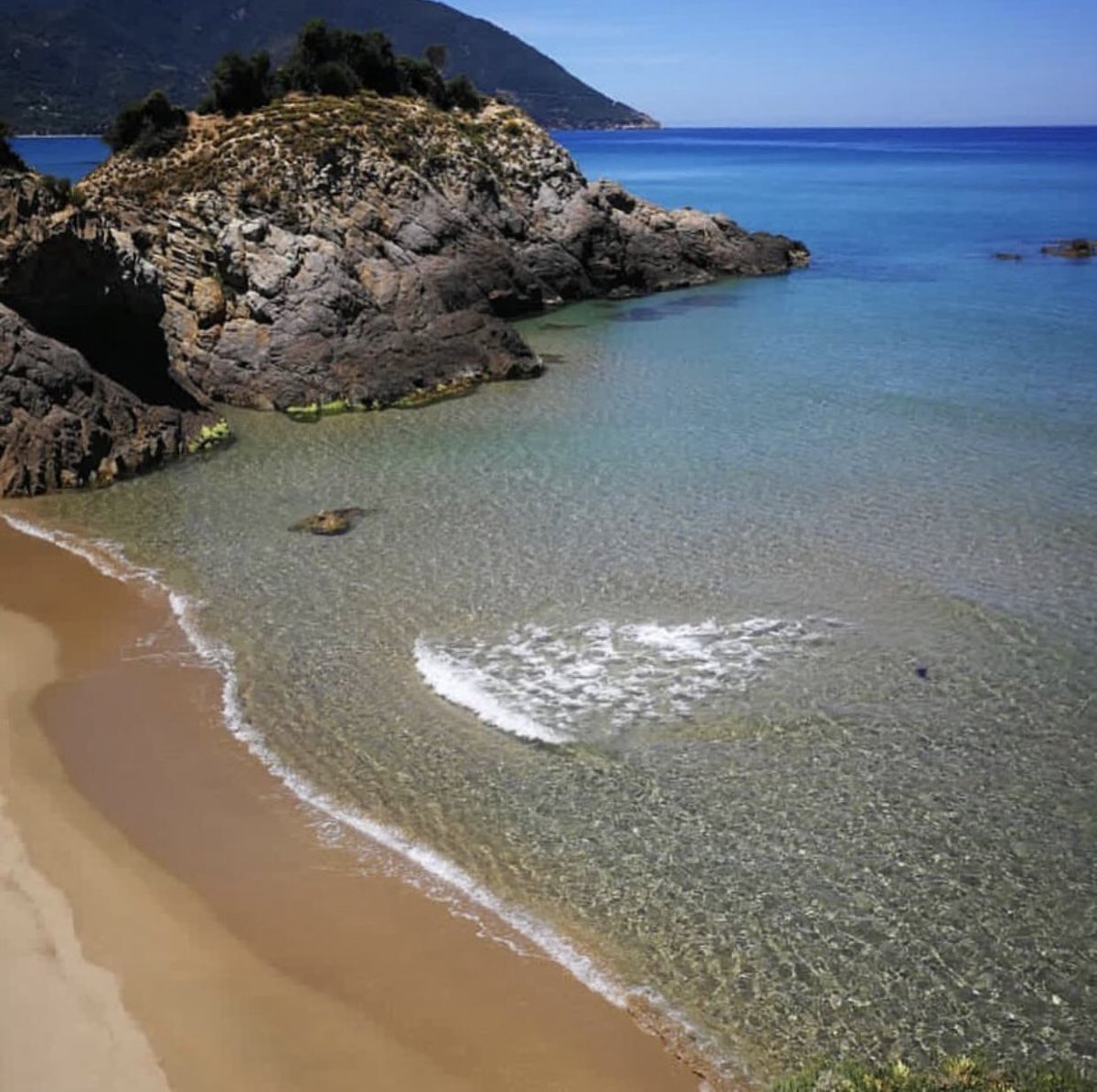 bot_Algerie's tweet photo. 📍Hôtel Aventure Collo, Skikda 🇩🇿 https://t.co/1LN9RFSfSi
