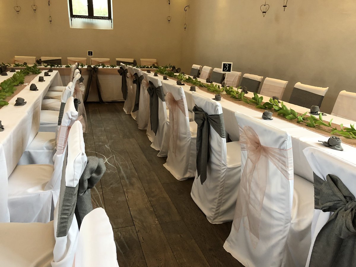 rainbowlinen's tweet photo. All set up for today’s wedding @dodmoorhouse , looked beautiful at this exclusive use venue . White Covers with alternate Sashes in Grey Burlap &amp; Blush Organza. Blush Sequin Runners and Burlap Napkins #rainbowweddingshop #chaircovers #wedding2020 https://t.co/GmBnotNF0B