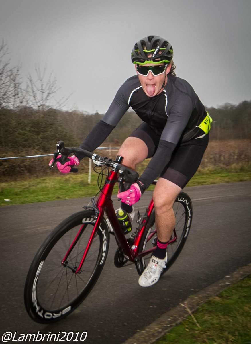 IanLambert18's tweet photo. @EastLondonVelo   Some pictures from the Cat 4 race today.  https://t.co/ir08jOQPwo https://t.co/94ESu0Esax