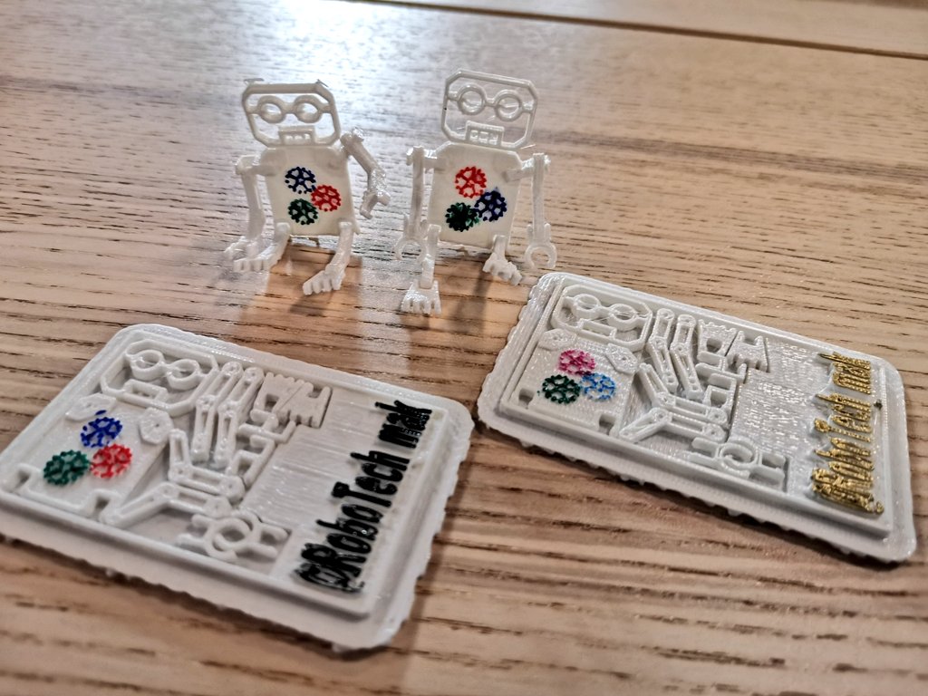 wijdan_bkkary's tweet photo. ولازم تمدحوا ال Business card
الفنااانة حقتنا💃🤩
الحمدلله، يومًا سعيدا🤖💗
#GEEKTHON https://t.co/sspleSUZoi