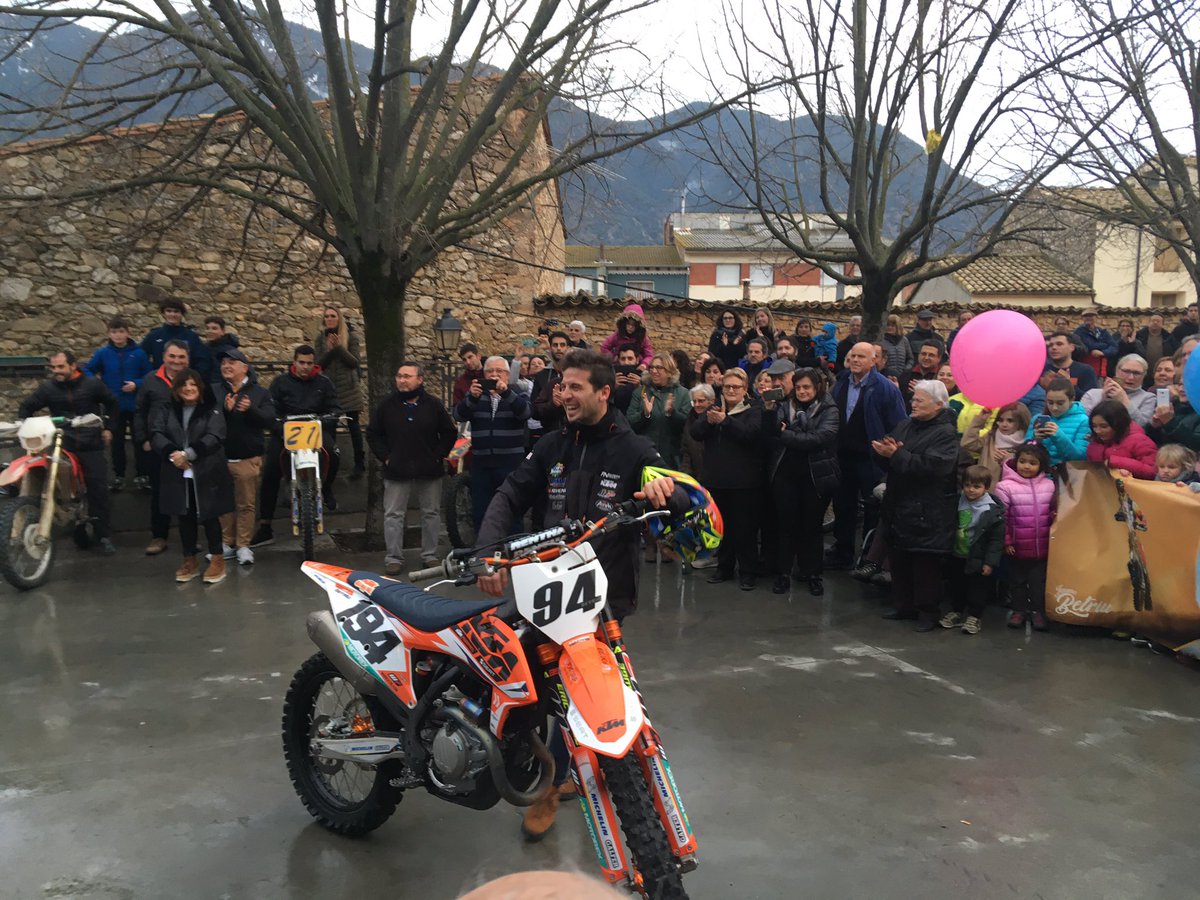 RadioSeu's tweet photo. Reconeixement de #ColldeNargó a Jaume Betriu per la victòria en categoria Rookie al #Dakar2020. Galeria d’imatges: https://t.co/WERUtVvBCl  #AltUrgell #Pirineu #motor https://t.co/3jGtUGPjTY