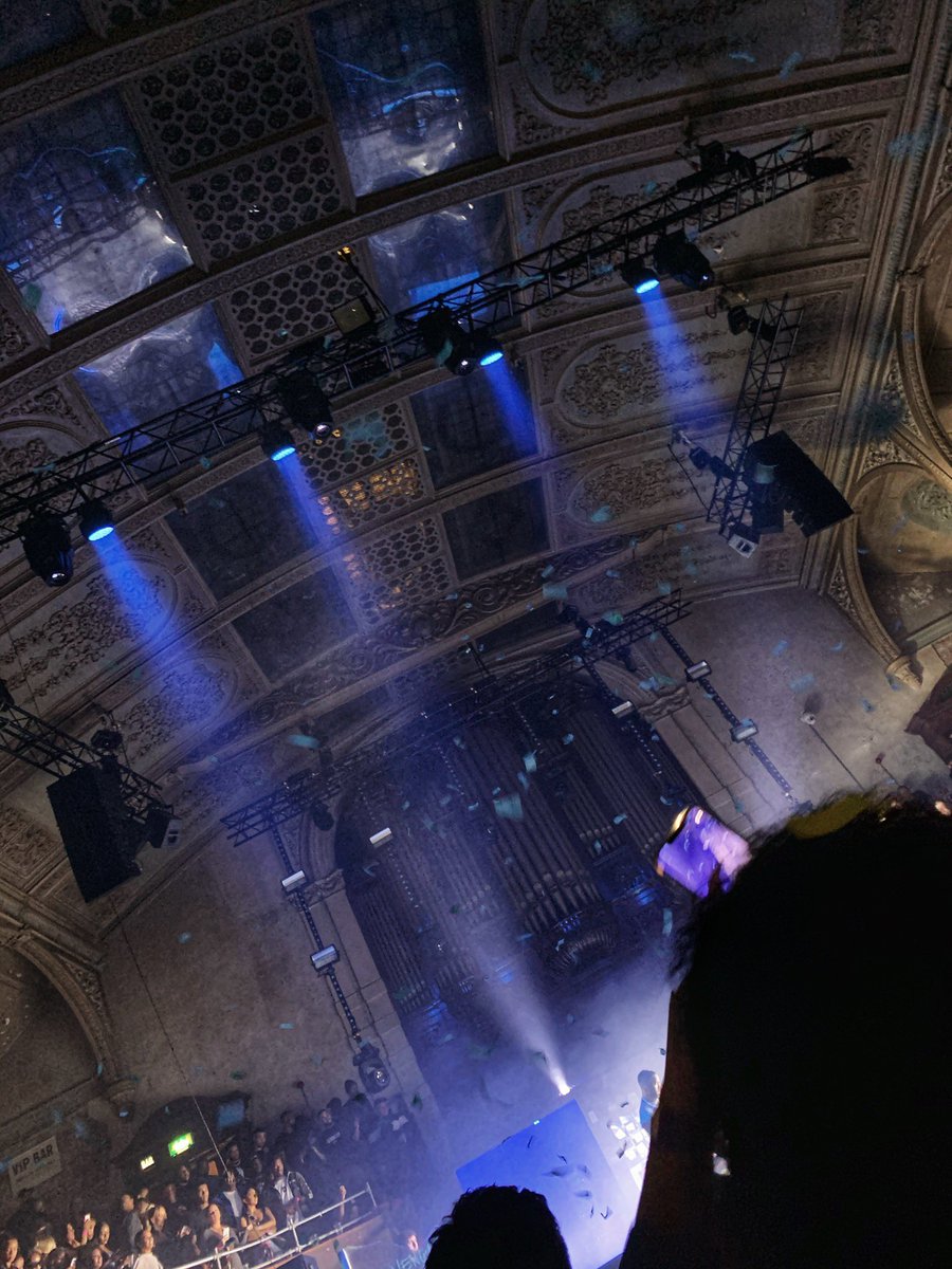 MaisieTravels's tweet photo. Seeing @KreptandKonan at @Alberthallmcr on #Thursday #concert #gig #midweekgig #kreptandkonan #crepesandcones #photography #travelphotography #music #travelmusic #travelwithme #revengeissweet #playdirty #boohooman https://t.co/XLxxculedL