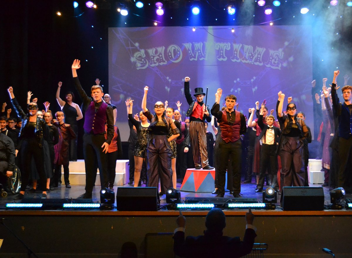 WhitleyShowtime's tweet photo. Opening the show one last time and wow did they smash it! Well done to our incredibly talented cast, break a leg and enjoy every minute of the finale, you deserve it 👏👏 #gangshow #whitleybayscouts #whitleybayplayhouse https://t.co/F0sDHQXTaX